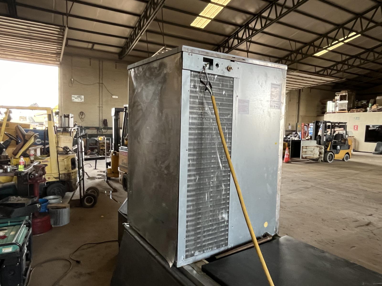 ./imagenes/INVOICE/2019/17912/MAQUINA PARA HACER HIELO HOSHIZAKI KM-1300MAH (9).JPG